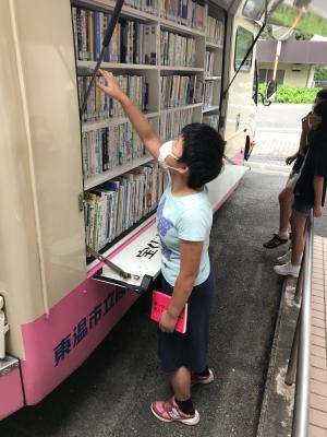 傘なしで図書が借りれるって幸せです 傘なしで図書が借りれるって幸せです