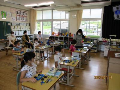 電流の流れを学習して…