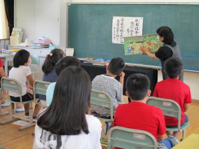 読み聞かせの様子です