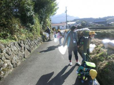 溝にごみが落ちていることが多いよ! 溝にごみが落ちていることが多いよ!