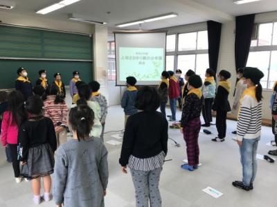 開会行事が始まります 開会行事が始まります