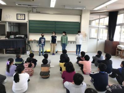 引継式が始まります 引継式が始まります