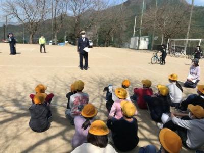 安全な自転車の乗り方のお話を聞きました