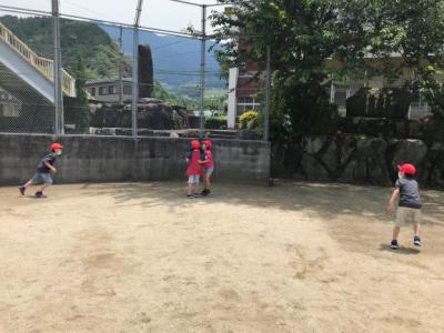 全力で逃げたり追っかけたり 全力で逃げたり追っかけたり
