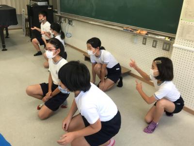 隣の友達と同じにならないように… 隣の友達と同じにならないように…